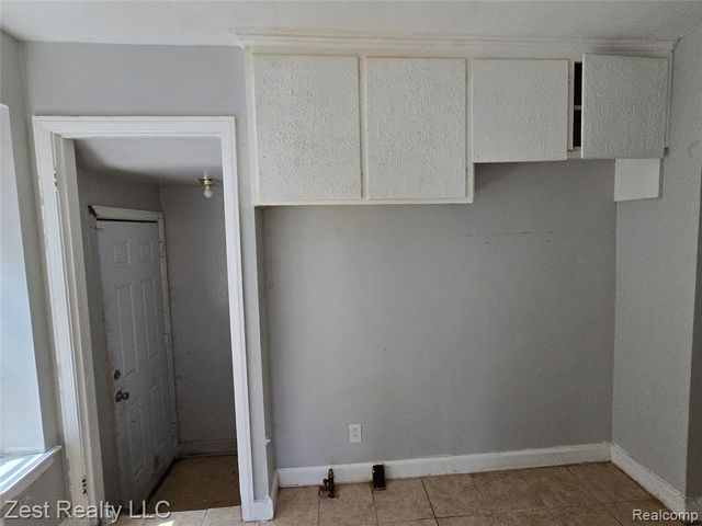 12055 Nashville Street, Detroit, MI 48205
