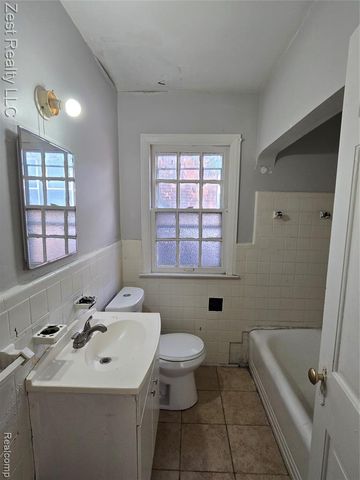 12055 Nashville Street, Detroit, MI 48205