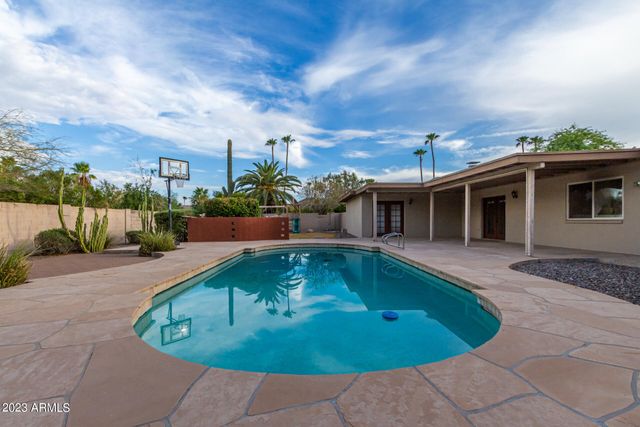 10627 N 44TH Court, Phoenix, AZ 85028
