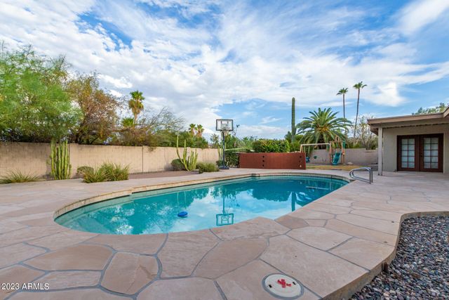 10627 N 44TH Court, Phoenix, AZ 85028