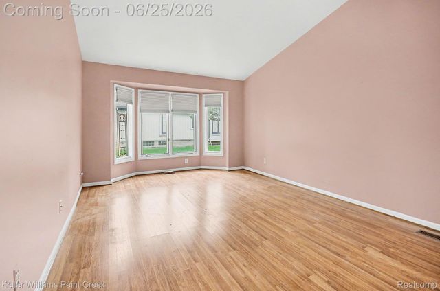 13311 Whittier Drive, Sterling Heights, MI 48312