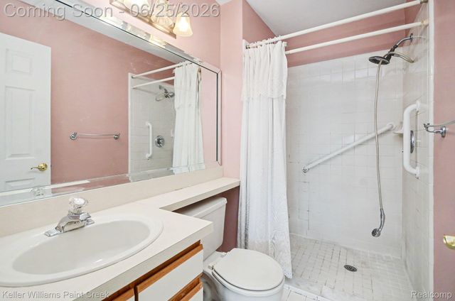 13311 Whittier Drive, Sterling Heights, MI 48312