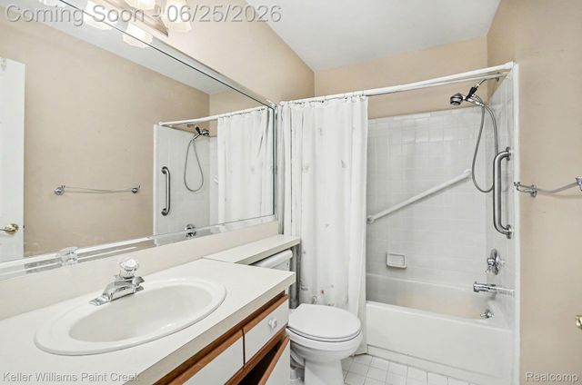 13311 Whittier Drive, Sterling Heights, MI 48312