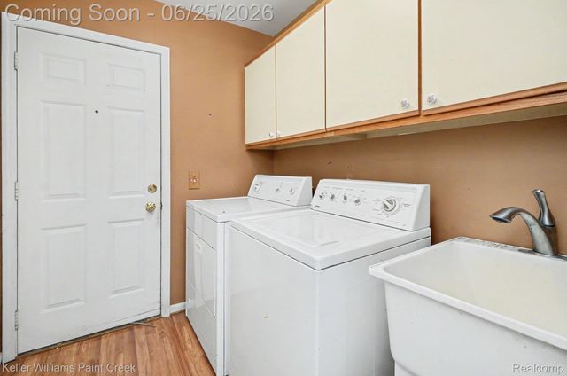 13311 Whittier Drive, Sterling Heights, MI 48312