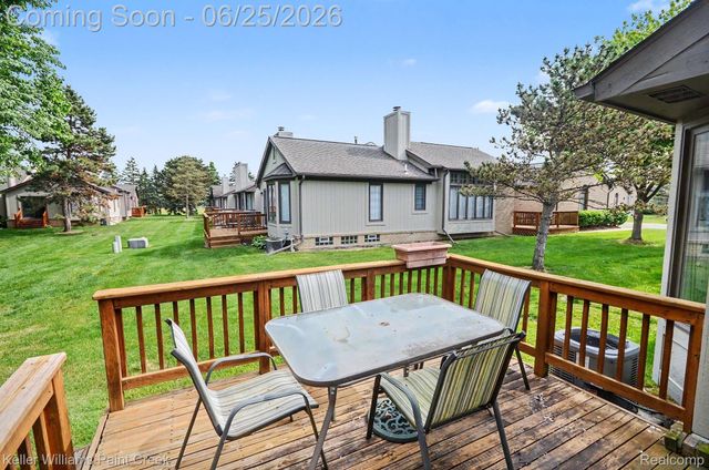 13311 Whittier Drive, Sterling Heights, MI 48312