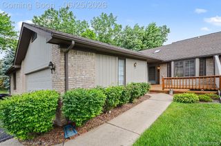 13311 Whittier Drive, Sterling Heights, MI 48312