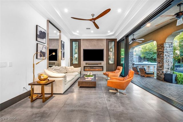 8032 Springbuck Court, Las Vegas, NV 89129