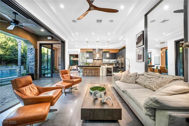 8032 Springbuck Court, Las Vegas, NV 89129