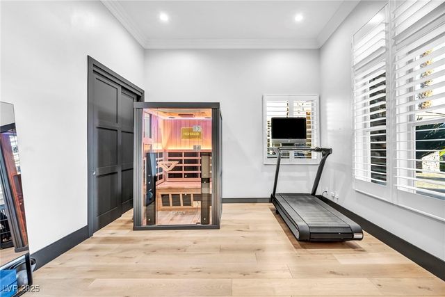 8032 Springbuck Court, Las Vegas, NV 89129