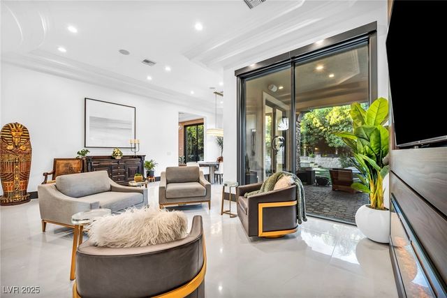 8032 Springbuck Court, Las Vegas, NV 89129