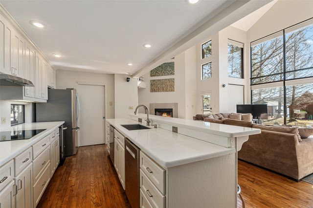 375 Eagle Point Drive W, Mount Vernon, TX 75457