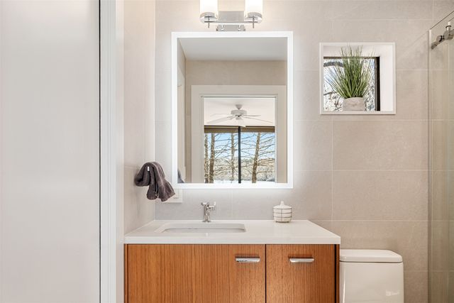 375 Eagle Point Drive W, Mount Vernon, TX 75457