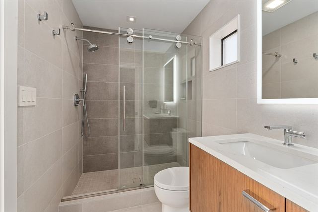 375 Eagle Point Drive W, Mount Vernon, TX 75457