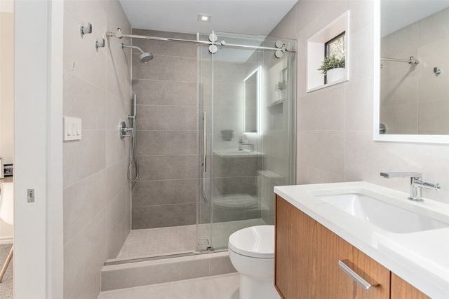 375 Eagle Point Drive W, Mount Vernon, TX 75457