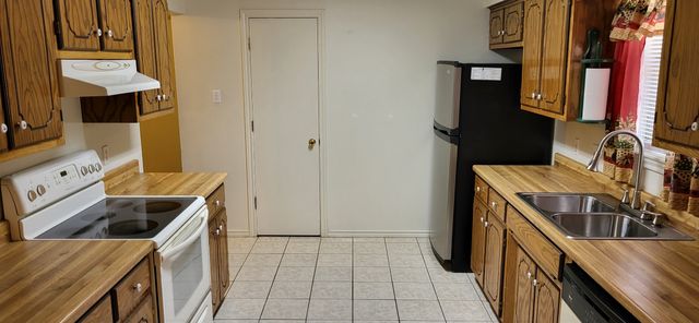 908 Fisher Street, Sulphur Springs, TX 75482