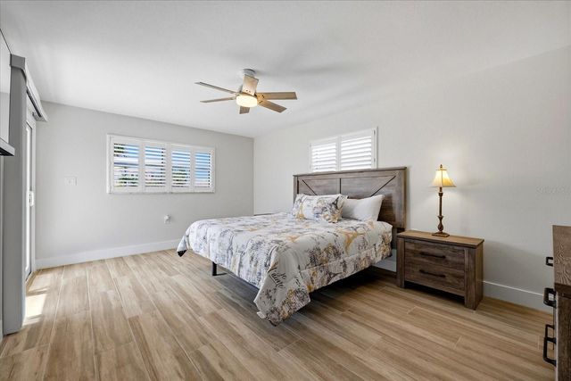 8008 13TH AVENUE S, St Petersburg, FL 33707