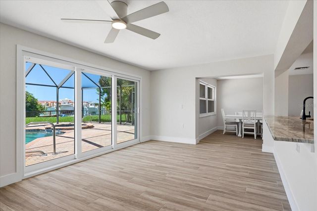 8008 13TH AVENUE S, St Petersburg, FL 33707