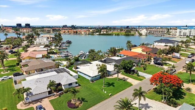 8008 13TH AVENUE S, St Petersburg, FL 33707