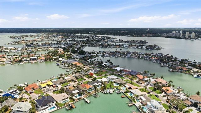 8008 13TH AVENUE S, St Petersburg, FL 33707