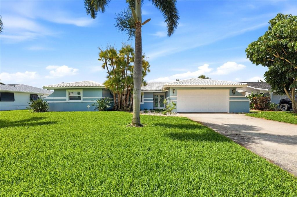 8008 13TH AVENUE S, St Petersburg, FL 33707