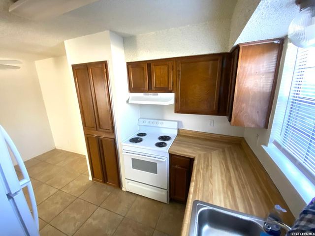 10555 starcrest, San Antonio, TX 78217