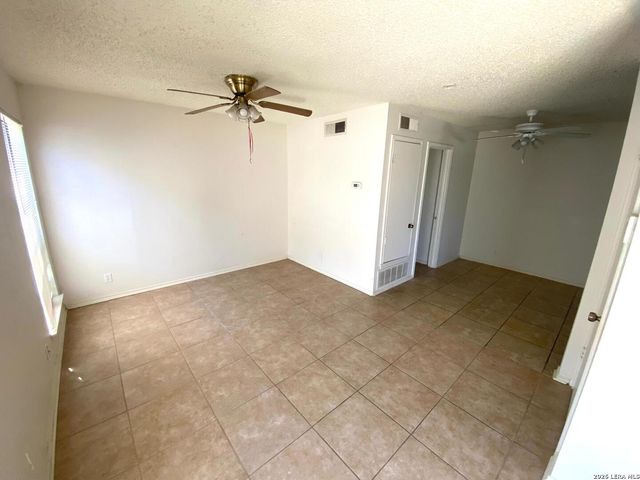 10555 starcrest, San Antonio, TX 78217