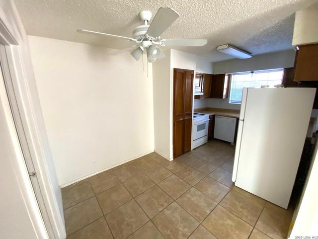 10555 starcrest, San Antonio, TX 78217