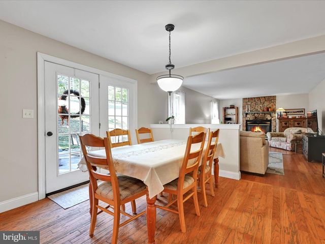310 FOREST WOOD DR, Pottsville, PA 17901