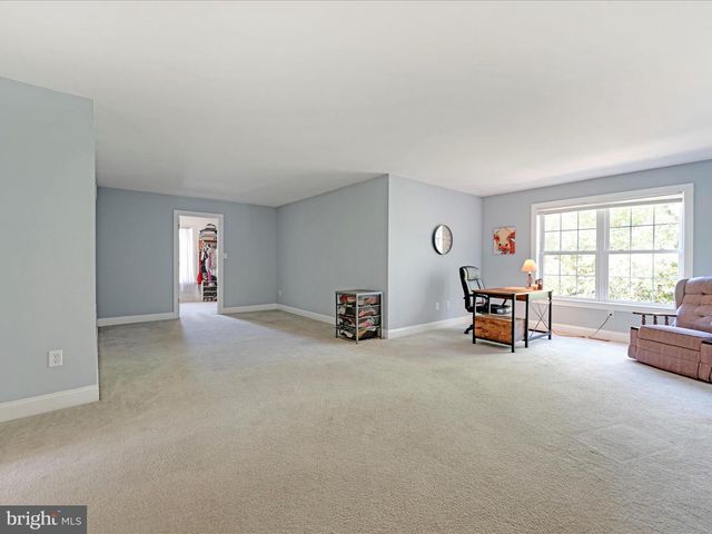 310 FOREST WOOD DR, Pottsville, PA 17901