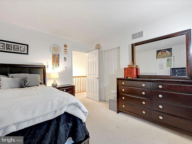 310 FOREST WOOD DR, Pottsville, PA 17901