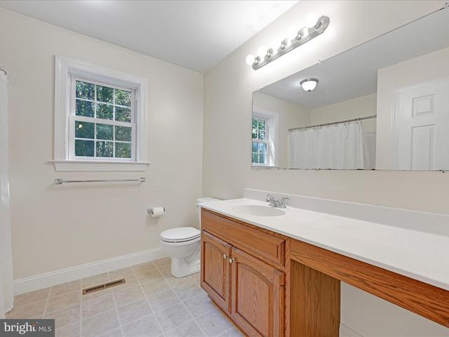 310 FOREST WOOD DR, Pottsville, PA 17901