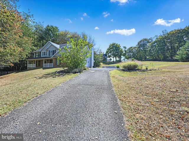 310 FOREST WOOD DR, Pottsville, PA 17901