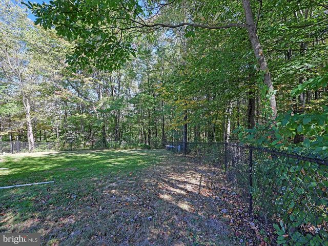 310 FOREST WOOD DR, Pottsville, PA 17901