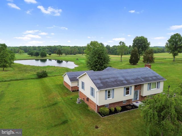 1424 FISH AND GAME RD, Littlestown, PA 17340