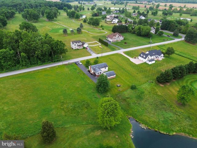 1424 FISH AND GAME RD, Littlestown, PA 17340