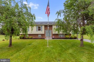 1424 FISH AND GAME RD, Littlestown, PA 17340