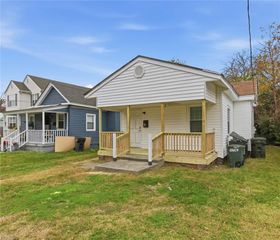 7 Central ST, Hampton, VA 23663