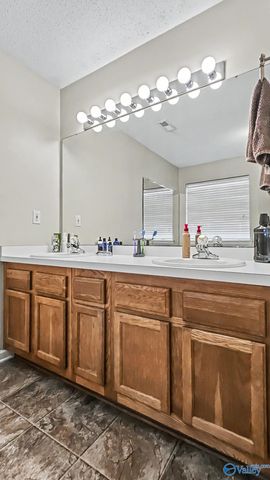 2513 Quail Ridge Lane, Huntsville, AL 35803