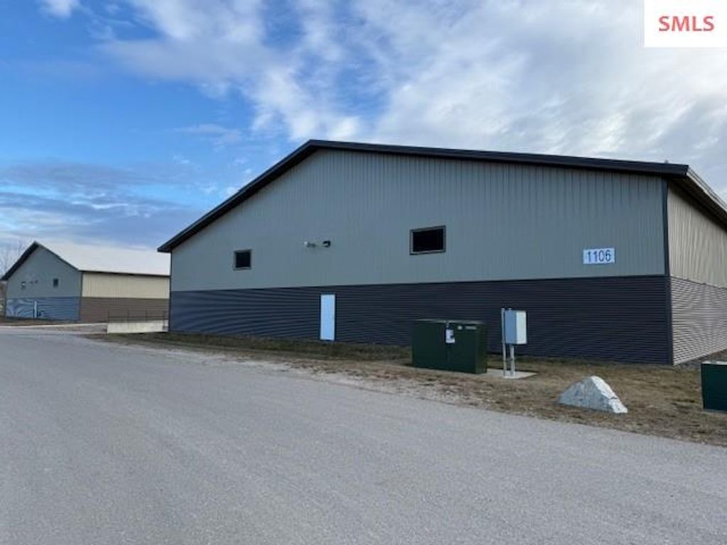1106 Airpark Ln, Sandpoint, ID 83864 photo 2