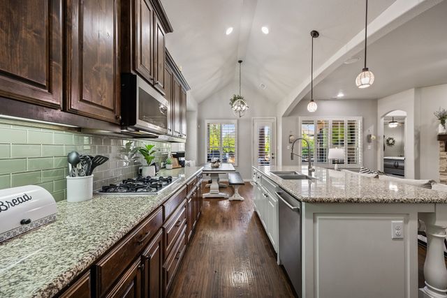 786 Bordeaux Drive, Rockwall, TX 75087