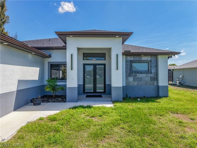 427 NW 7th AVE, Cape Coral, FL 33993