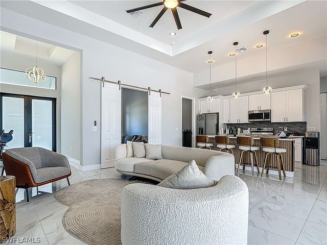 427 NW 7th AVE, Cape Coral, FL 33993