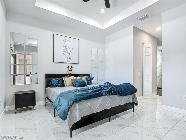 427 NW 7th AVE, Cape Coral, FL 33993