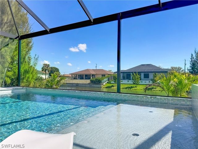 427 NW 7th AVE, Cape Coral, FL 33993