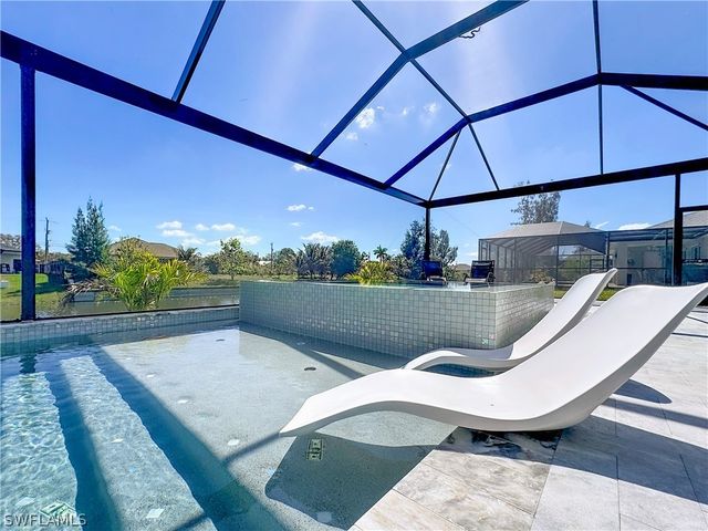 427 NW 7th AVE, Cape Coral, FL 33993