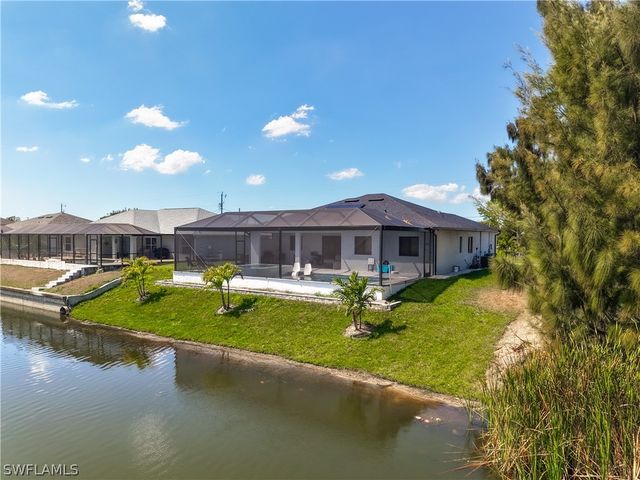 427 NW 7th AVE, Cape Coral, FL 33993