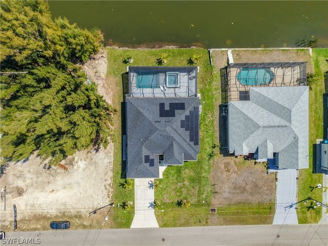 427 NW 7th AVE, Cape Coral, FL 33993