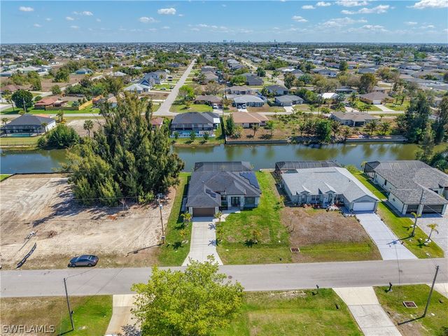 427 NW 7th AVE, Cape Coral, FL 33993