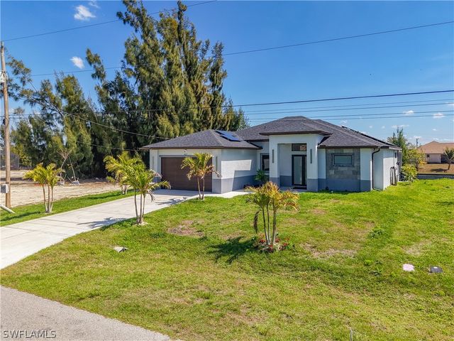 427 NW 7th AVE, Cape Coral, FL 33993