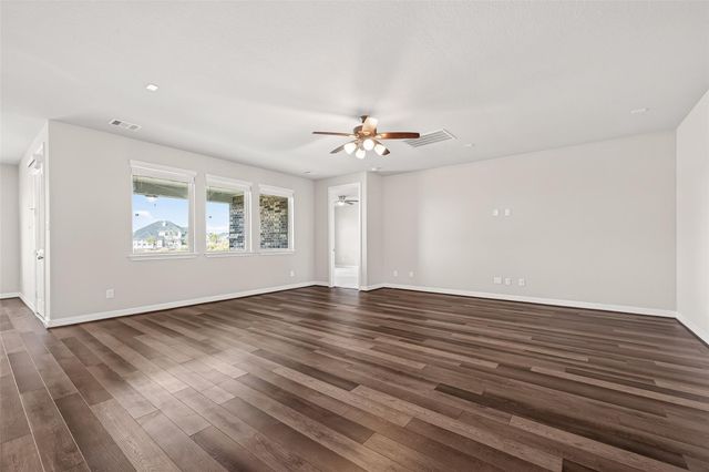 444 Round Lake Drive, Rosenberg, TX 77469